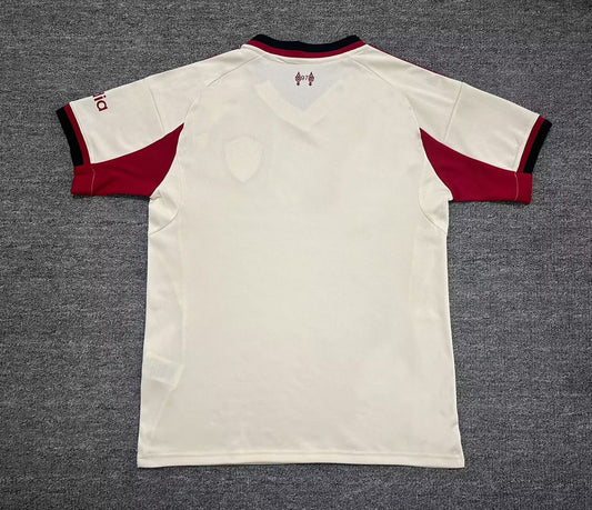 Liverpool Segundo Uniforme 2025-26