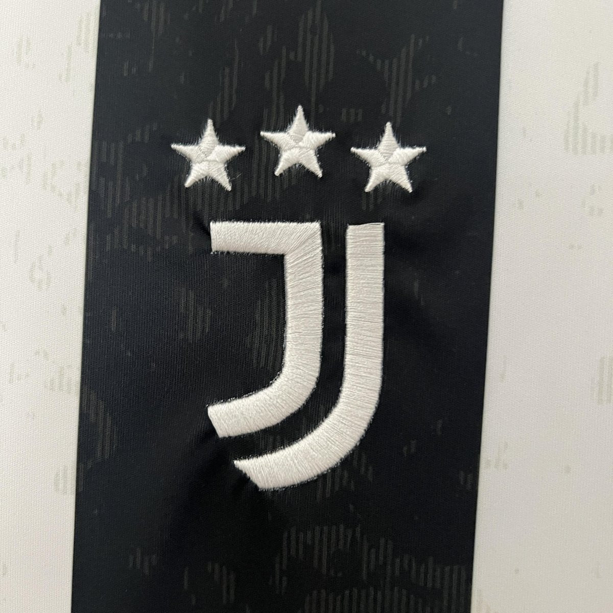 Camisa Juventus Titular 24/25 - Adidas Torcedor Masculina - Lançamento