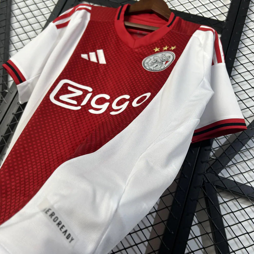 Ajax Titular 2025-26