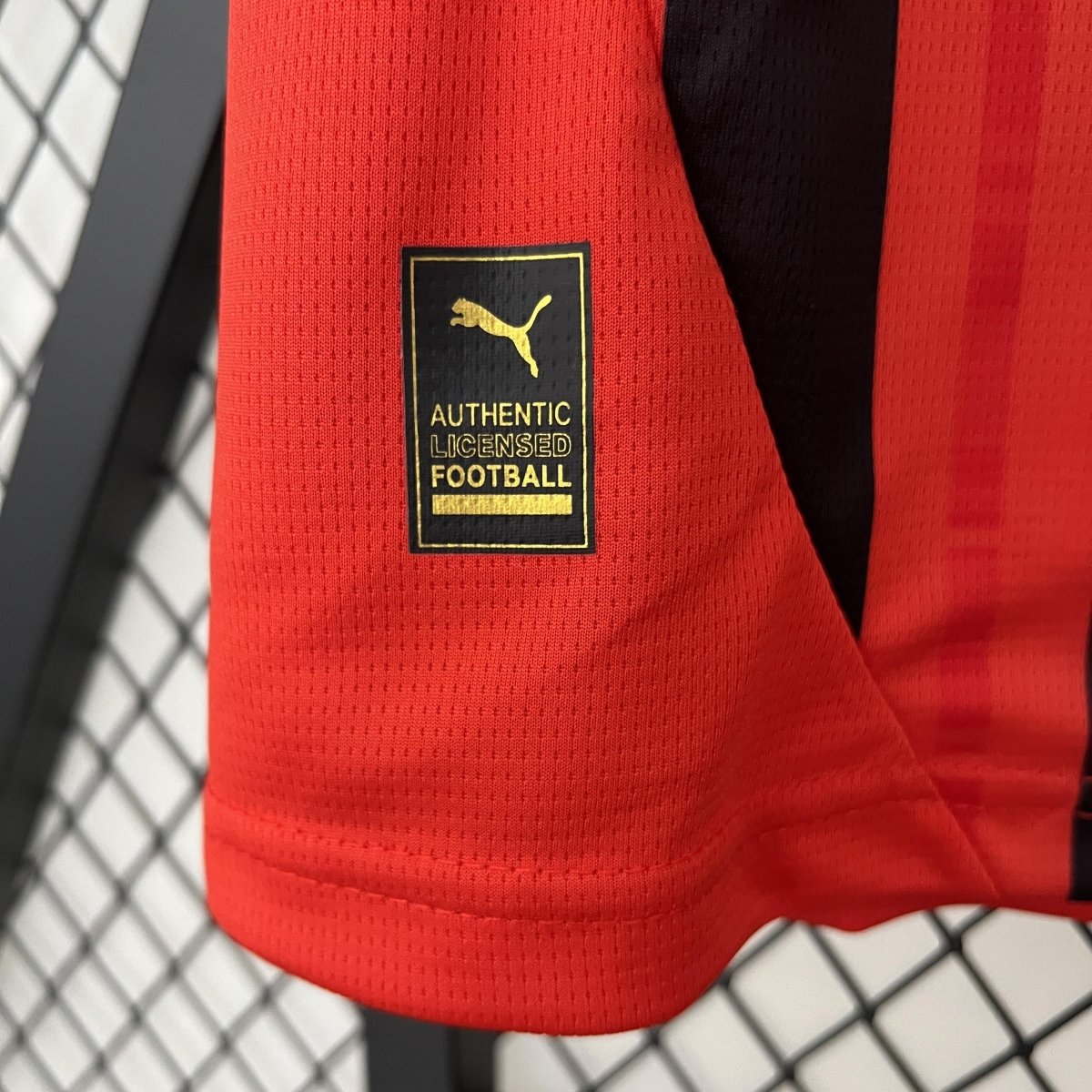 Camisa Milan Titular 24/25 - Puma Torcedor Masculina - Lançamento