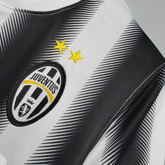 Camisa Juventus Titular 11/12 - Versão Retro