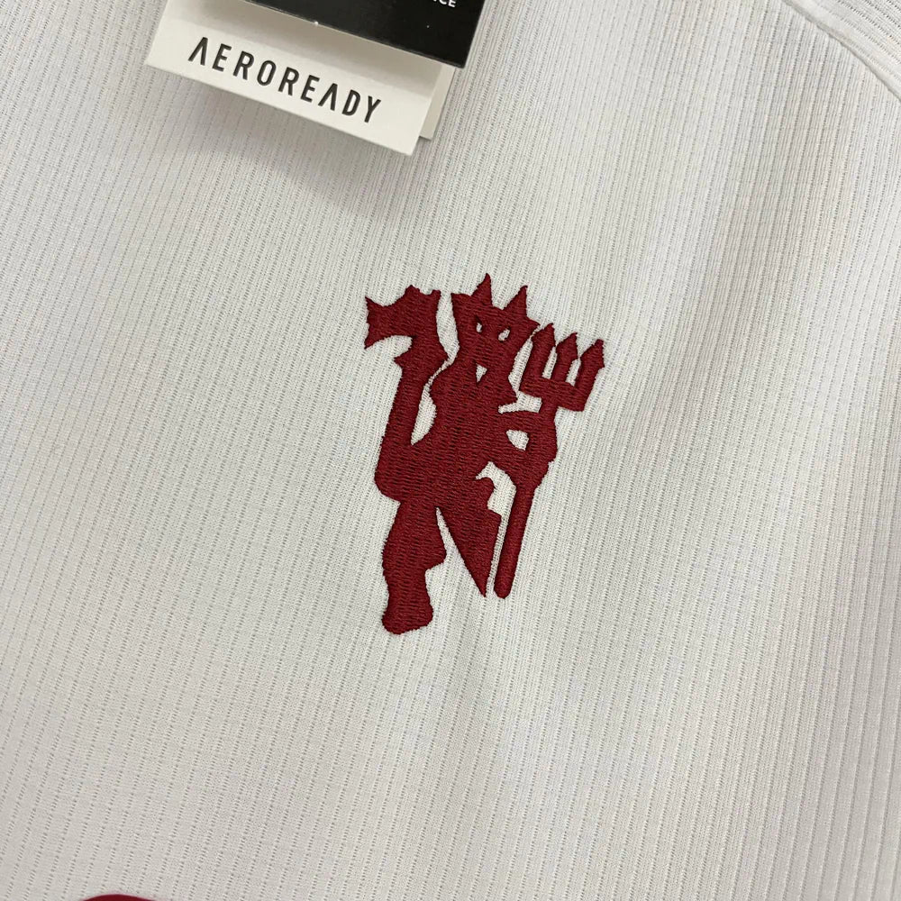 Manchester United Terceiro Uniforme 2023-24