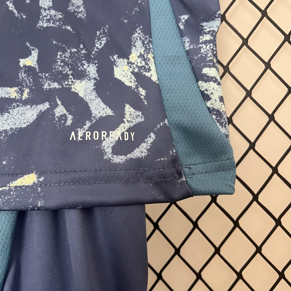 Kit Infantil Ajax Reserva 24/25 - Adidas Lançamento
