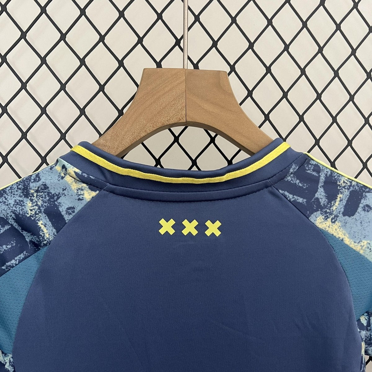 Kit Infantil Ajax Reserva 24/25 - Adidas Lançamento