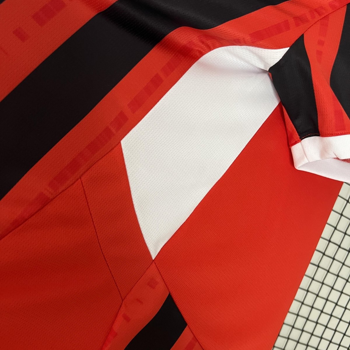 Camisa Milan Titular 24/25 - Puma Torcedor Masculina - Lançamento