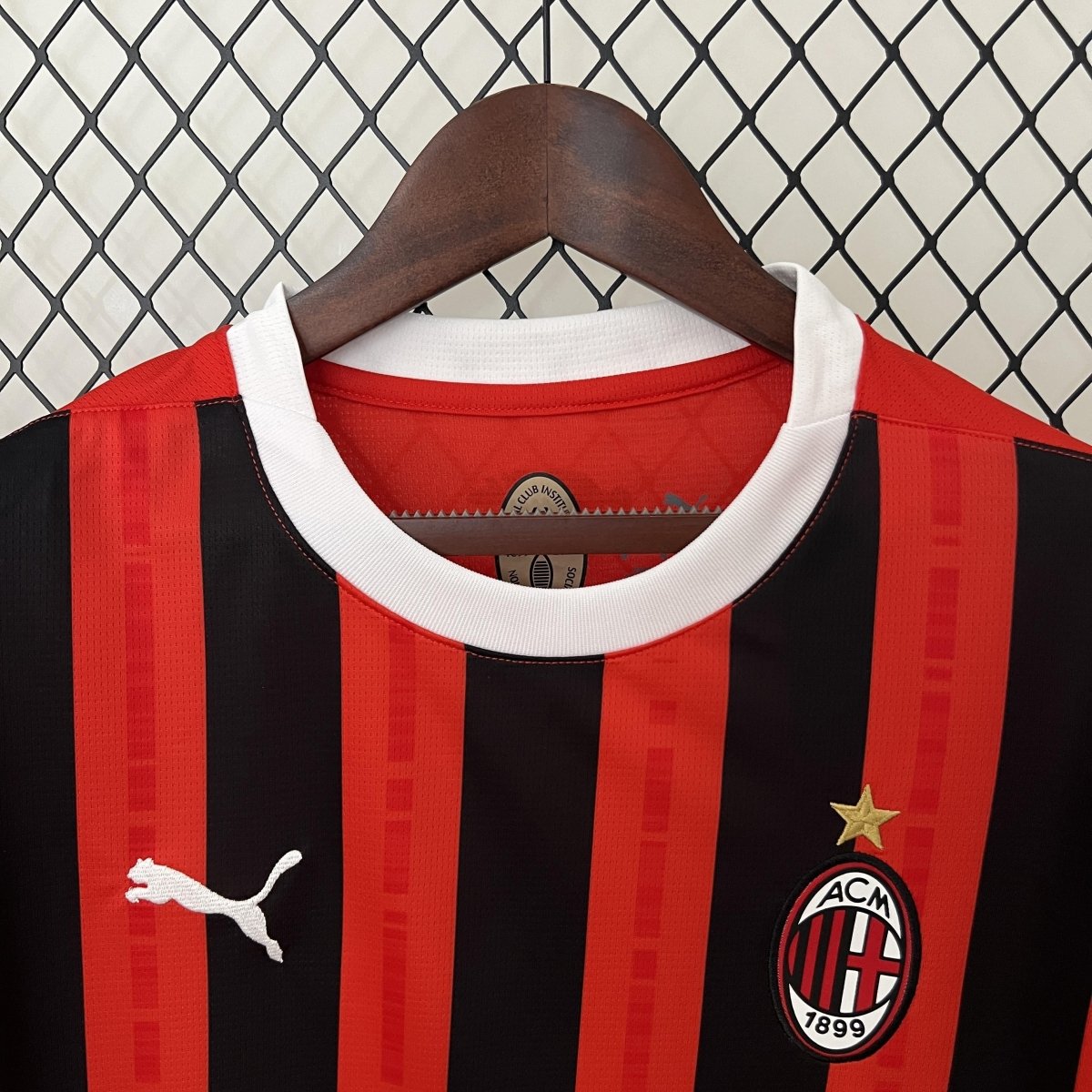 Camisa Milan Titular 24/25 - Puma Torcedor Masculina - Lançamento