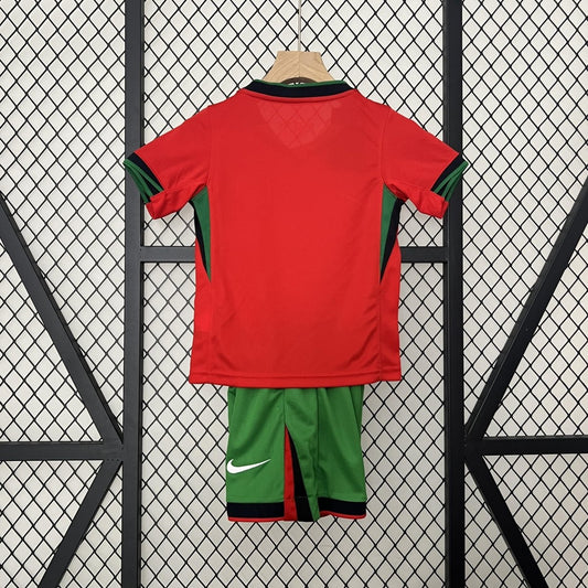 Kit Infantil Portugal Titular 2024 - Nike Lançamento