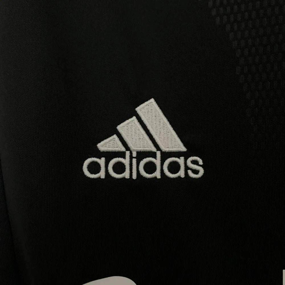 2001-02 Real Madrid Segundo Uniforme