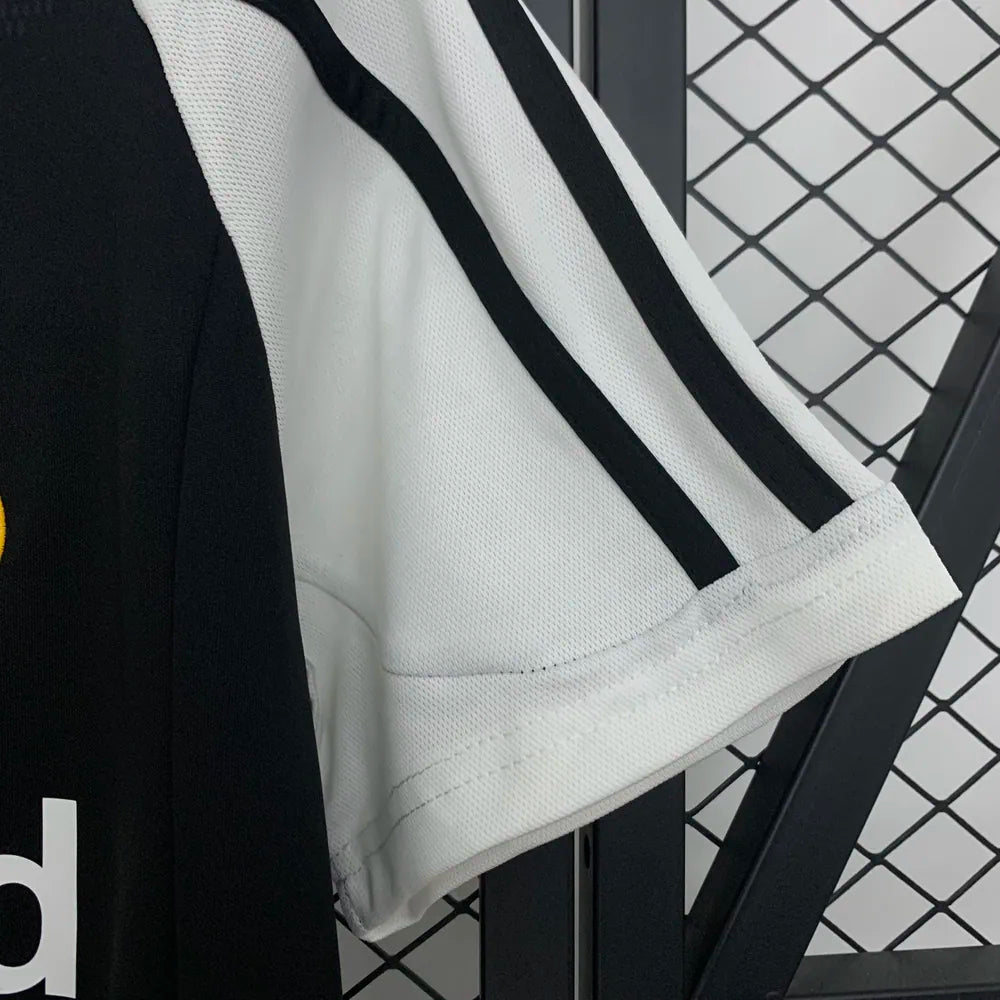 2001-02 Real Madrid Segundo Uniforme