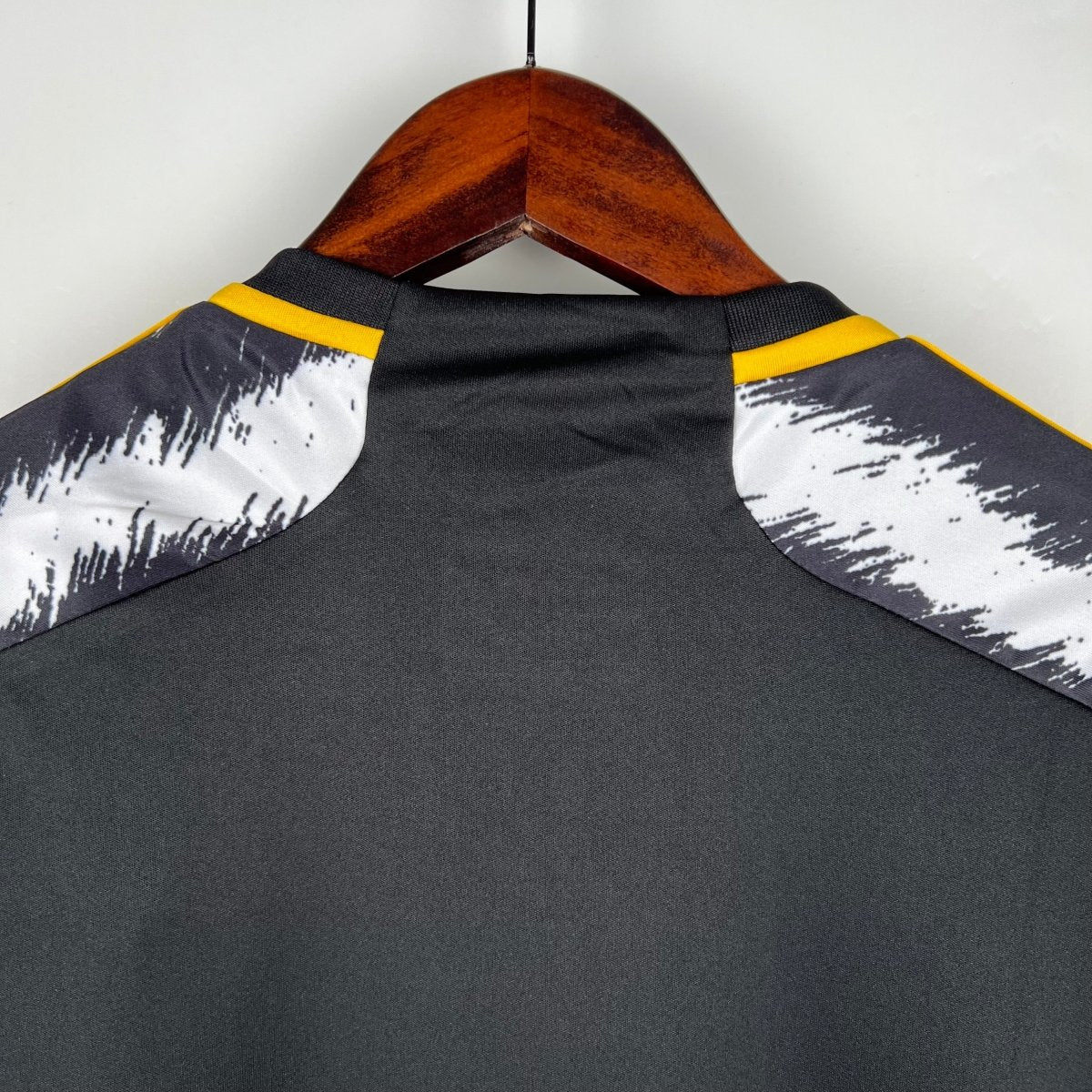 Juventus Titular 23/24 - Adidas Torcedor Masculina