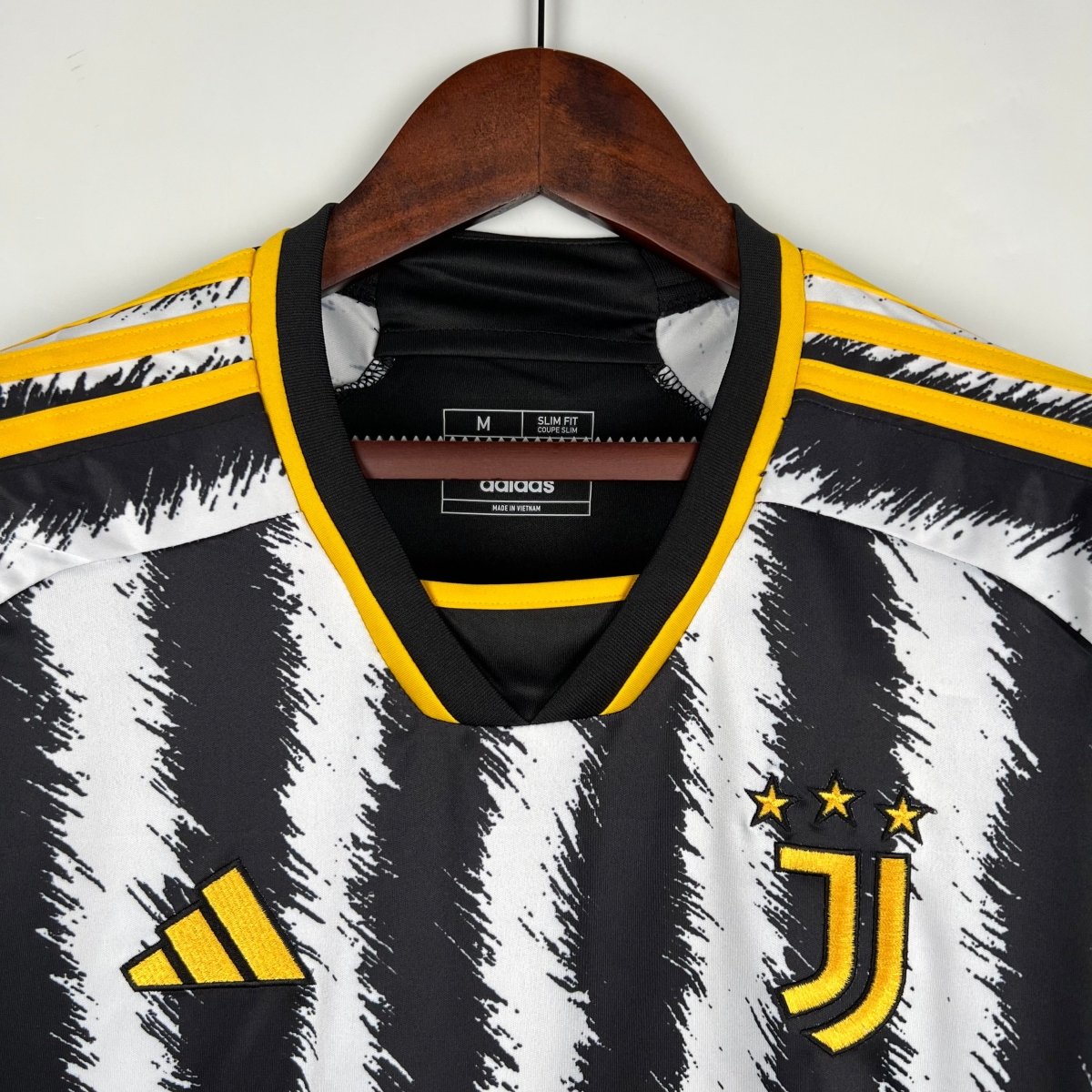 Juventus Titular 23/24 - Adidas Torcedor Masculina