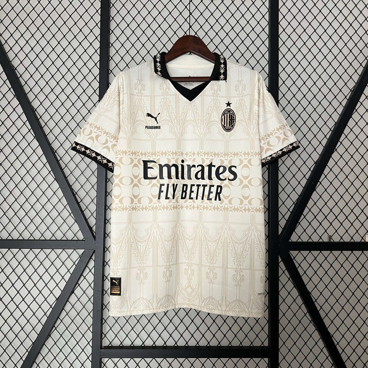 Milan 2024 off-white Puma x Pleasures Torcedor Masculina - Lançamento