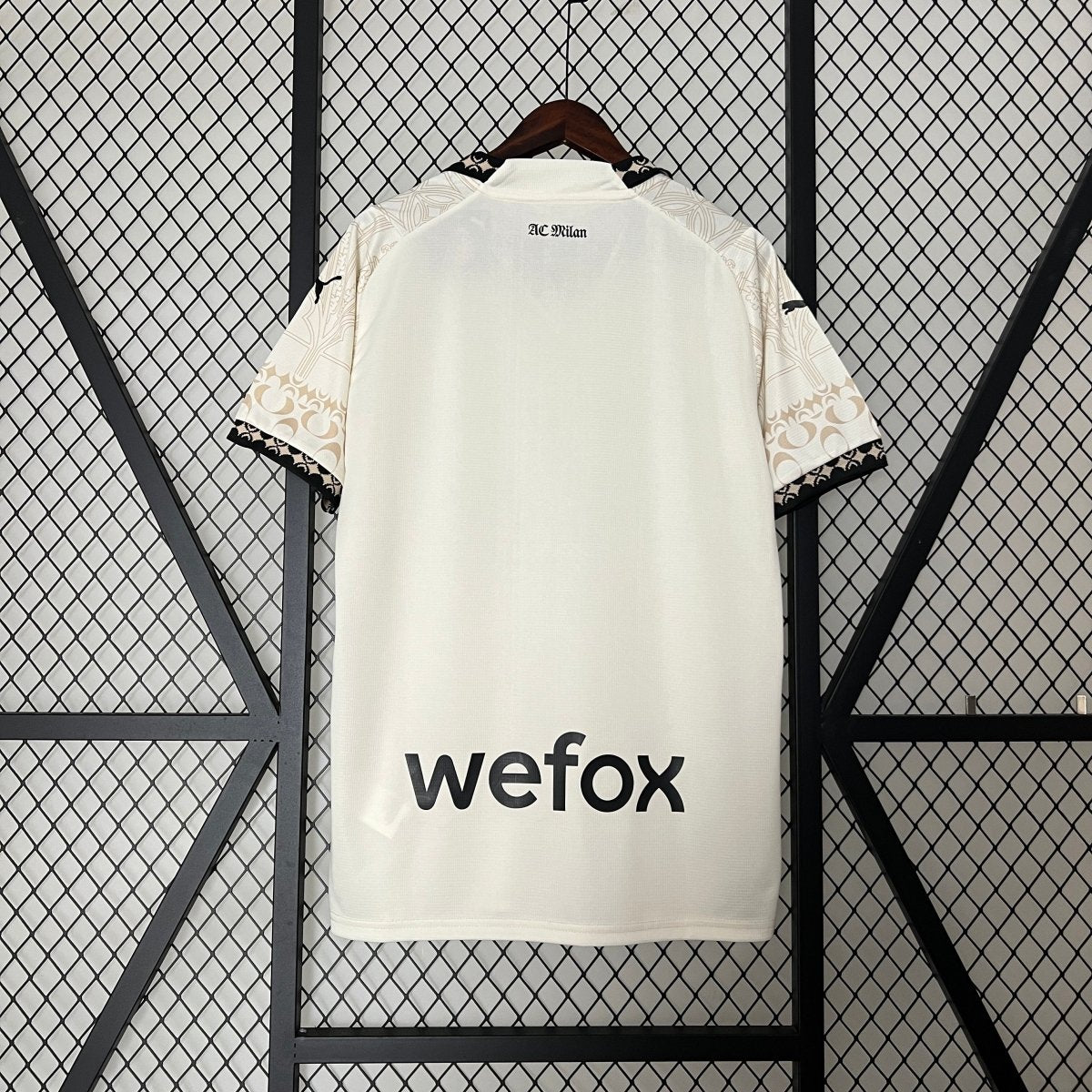 Milan 2024 off-white Puma x Pleasures Torcedor Masculina - Lançamento