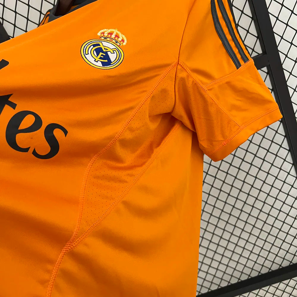 2013-14 Real Madrid Terceiro Uniforme