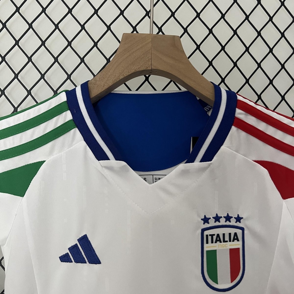 Kit Infantil Itália Reserva 2024 - Adidas Lançamento