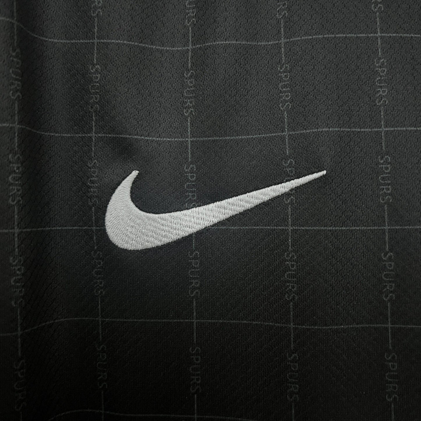 Tottenham Segundo Uniforme 2025-26