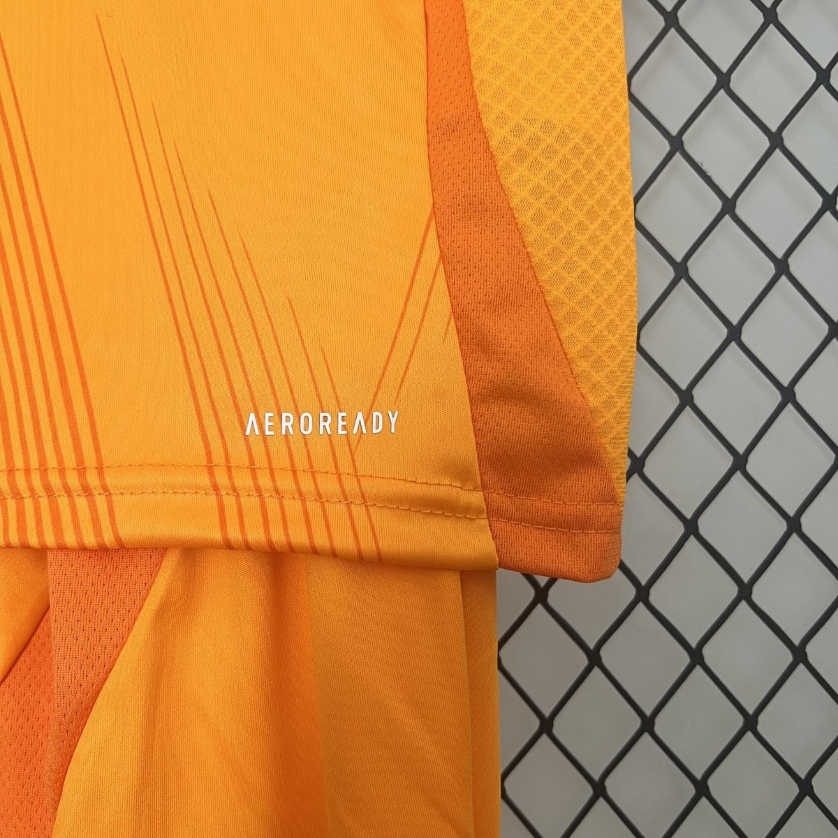 Kit Infantil Real Madrid Reserva 24/25 - Adidas Lançamento