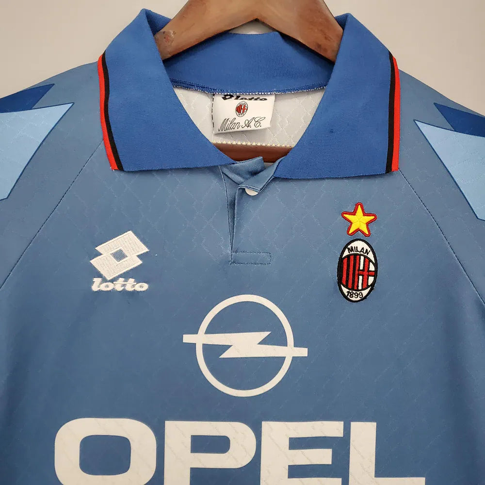 1995-96 Milan Terceiro Uniforme