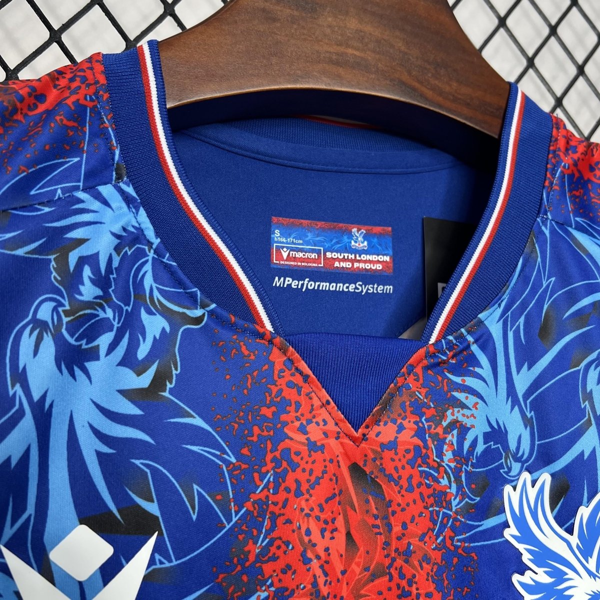 Crystal Palace Titular 2024-25 Macron Torcedor Masculina - Lançamento