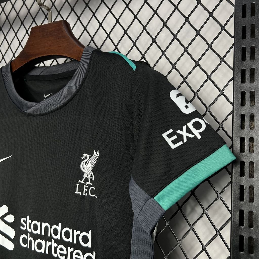 Kit Infantil Liverpool Reserva - Nike Lançamento