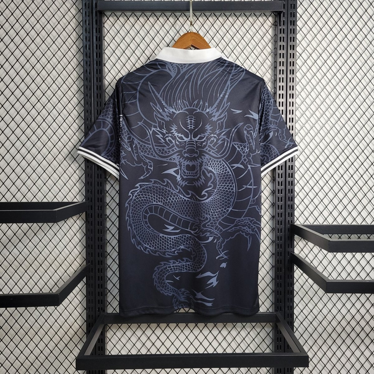 Camisa Real Madrid Black Edição Especial 23/24 - Versão Torcedor