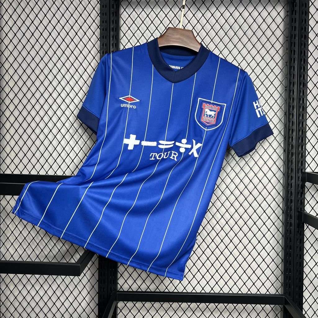 Ipswich Town Titular 2024-25 Umbro Torcedor Masculina - Lançamento
