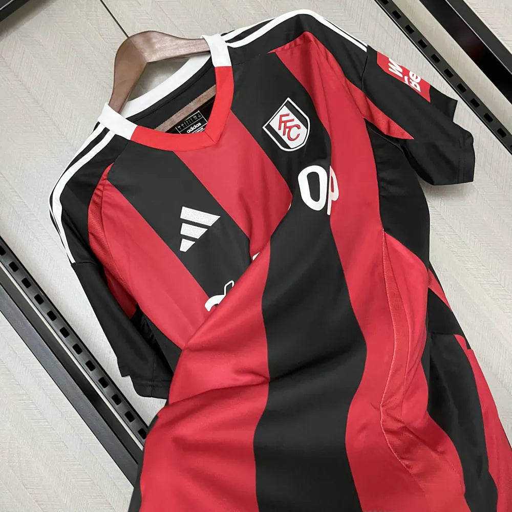 Fulham Segundo Uniforme 2024-25