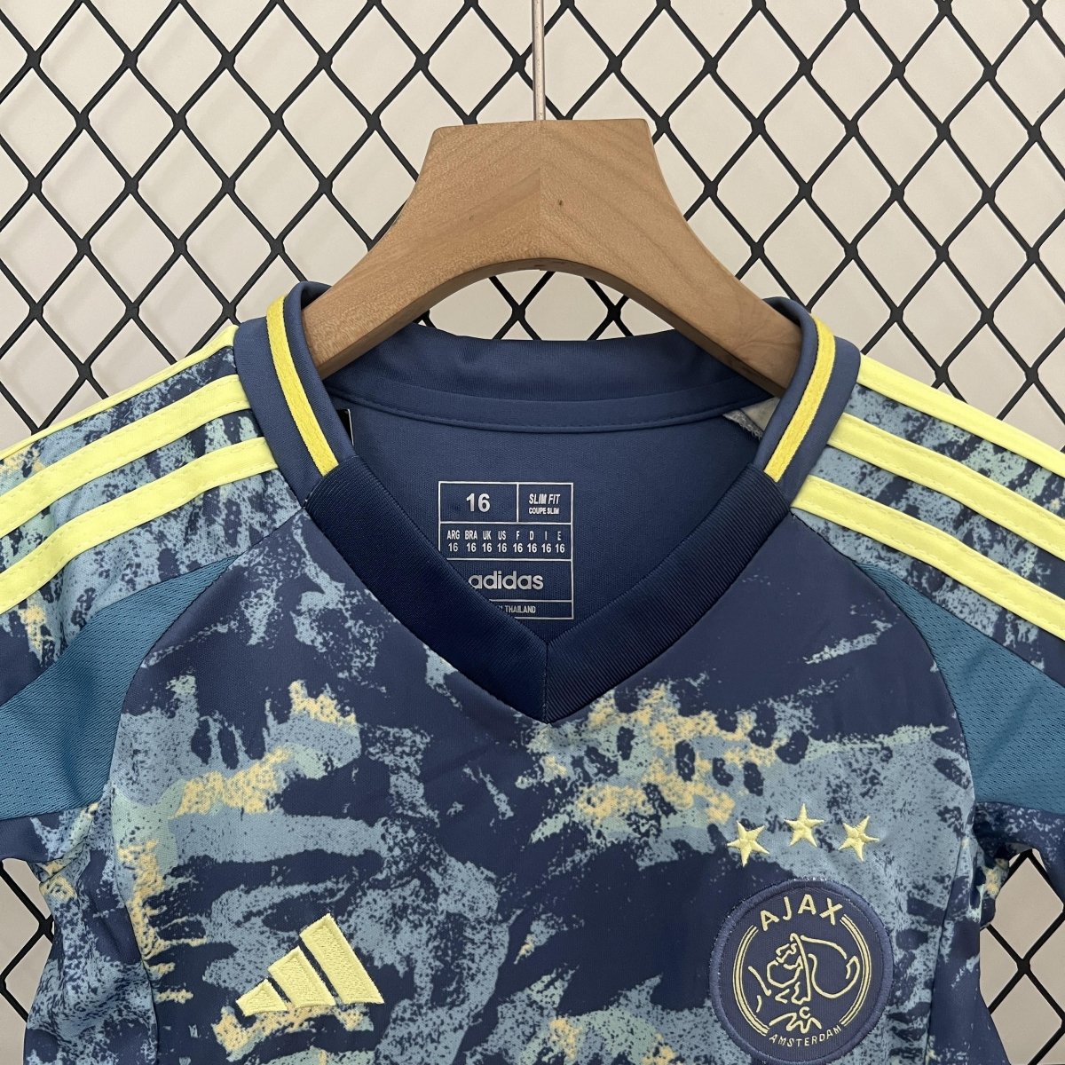 Kit Infantil Ajax Reserva 24/25 - Adidas Lançamento