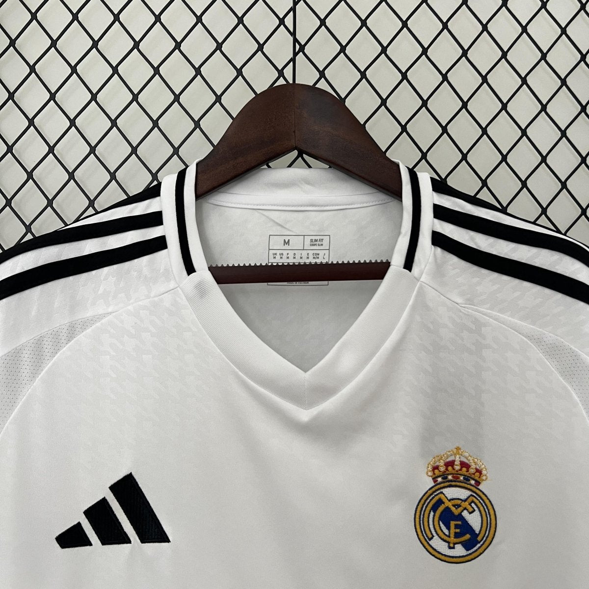 Real Madrid Titular 24/25 - Adidas Torcedor Masculina - Lançamento