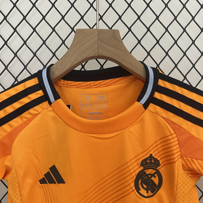 Kit Infantil Real Madrid Reserva 24/25 - Adidas Lançamento