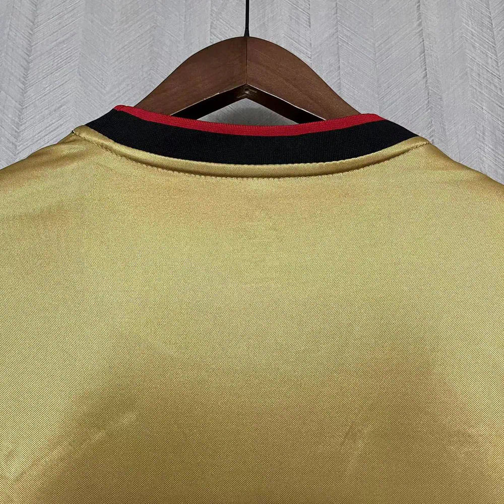2013-14 Milan Terceiro Uniforme