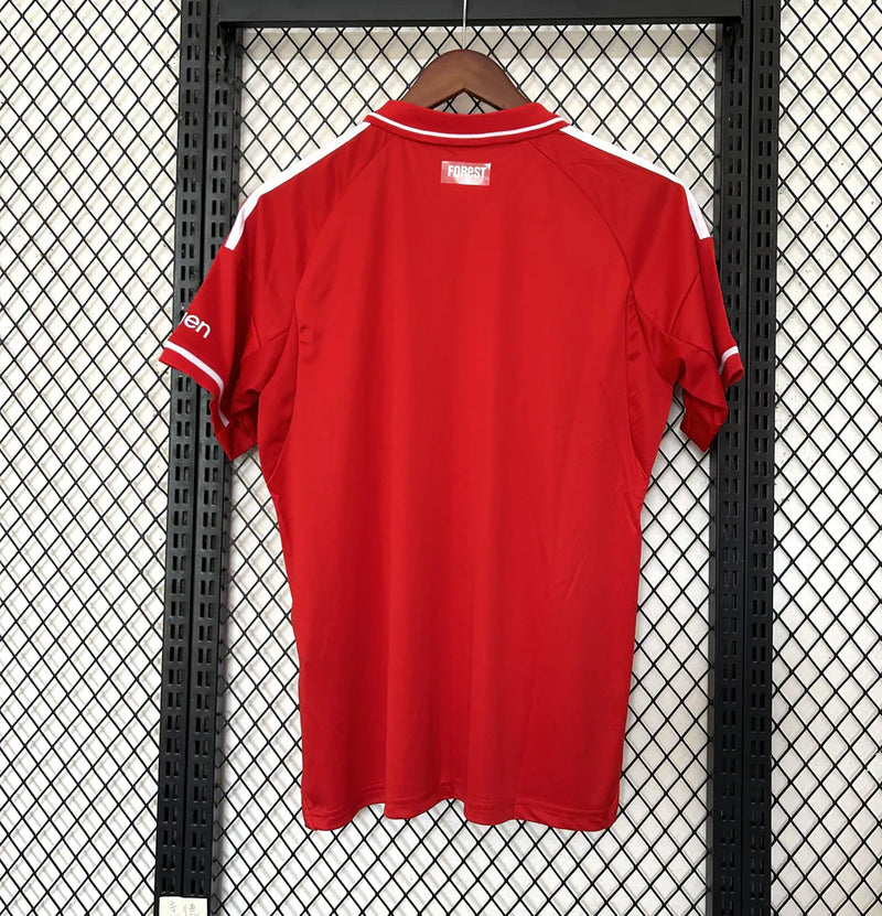 Nottingham Forest Titular 2025-26