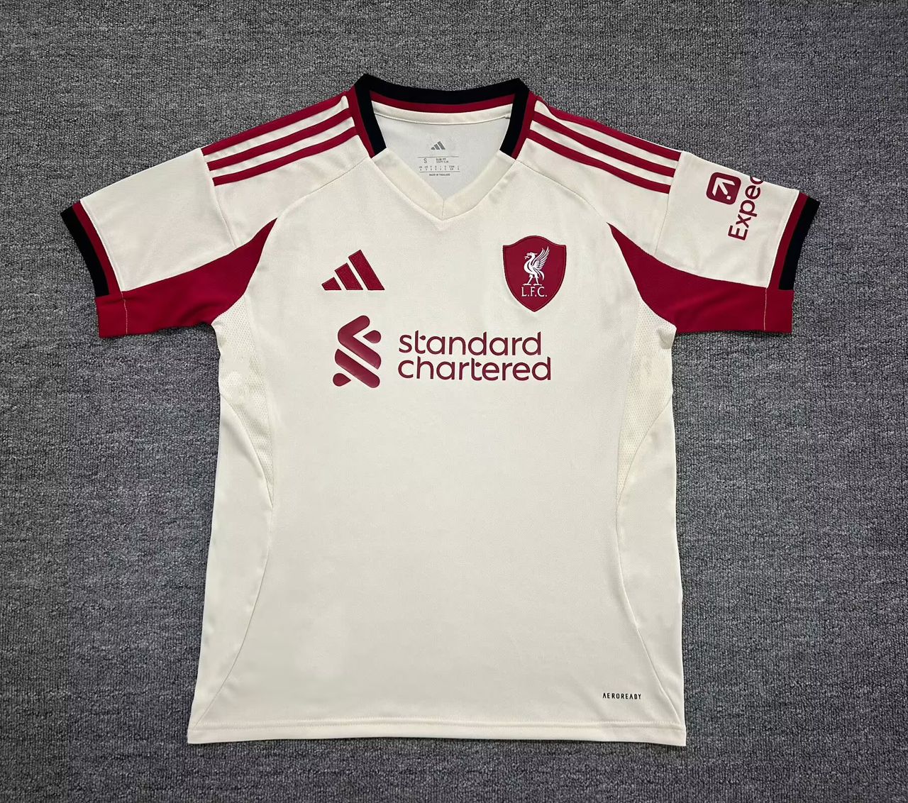 Liverpool Segundo Uniforme 2025-26