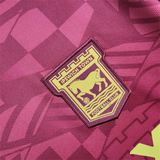 Ipswich Town Segundo Uniforme 2024-25 Umbro