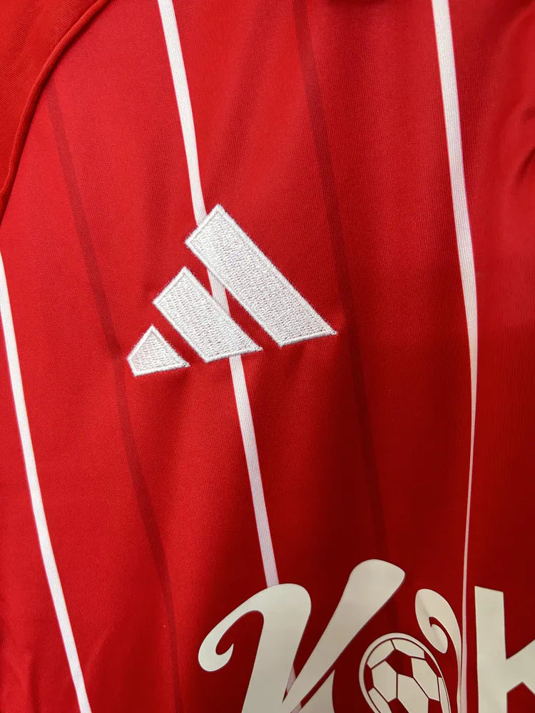 Nottingham Forest Titular 2025-26