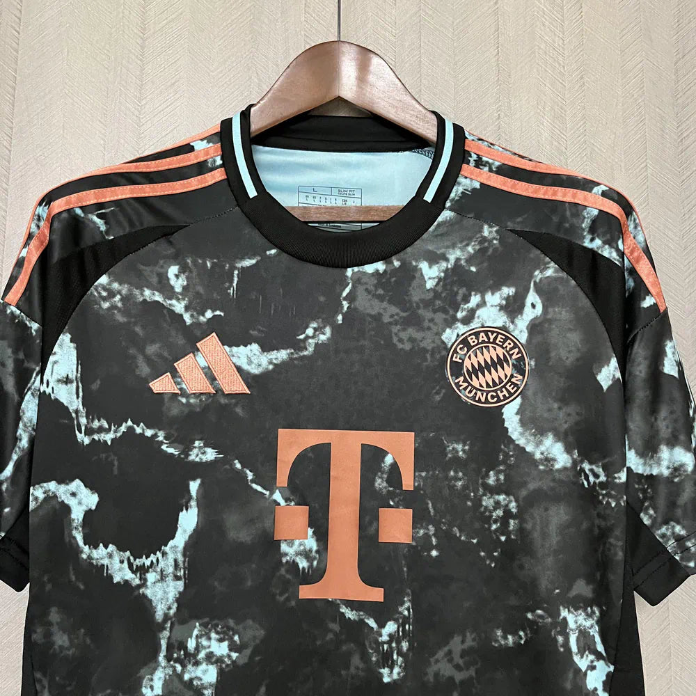 Bayern de Munique Segundo Uniforme 24/25