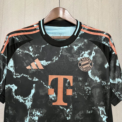 Bayern de Munique Segundo Uniforme 24/25