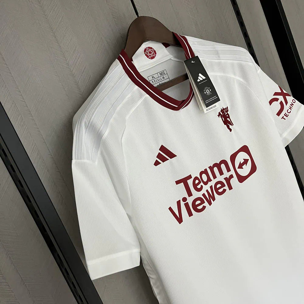 Manchester United Terceiro Uniforme 2023-24