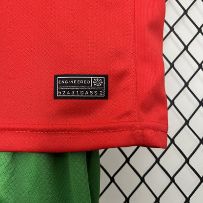 Kit Infantil Portugal Titular 2024 - Nike Lançamento